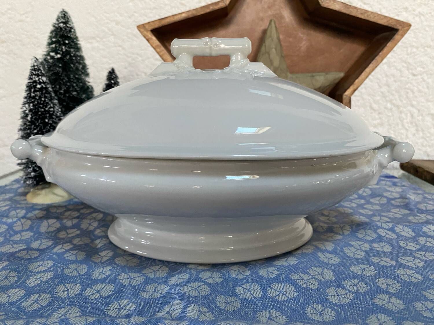 Antique porcelain vegetable dish made of "bamboo"