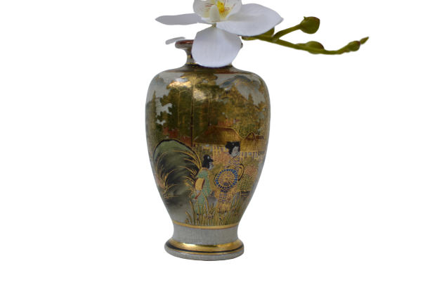 Japanese porcelain Vase Satsuma