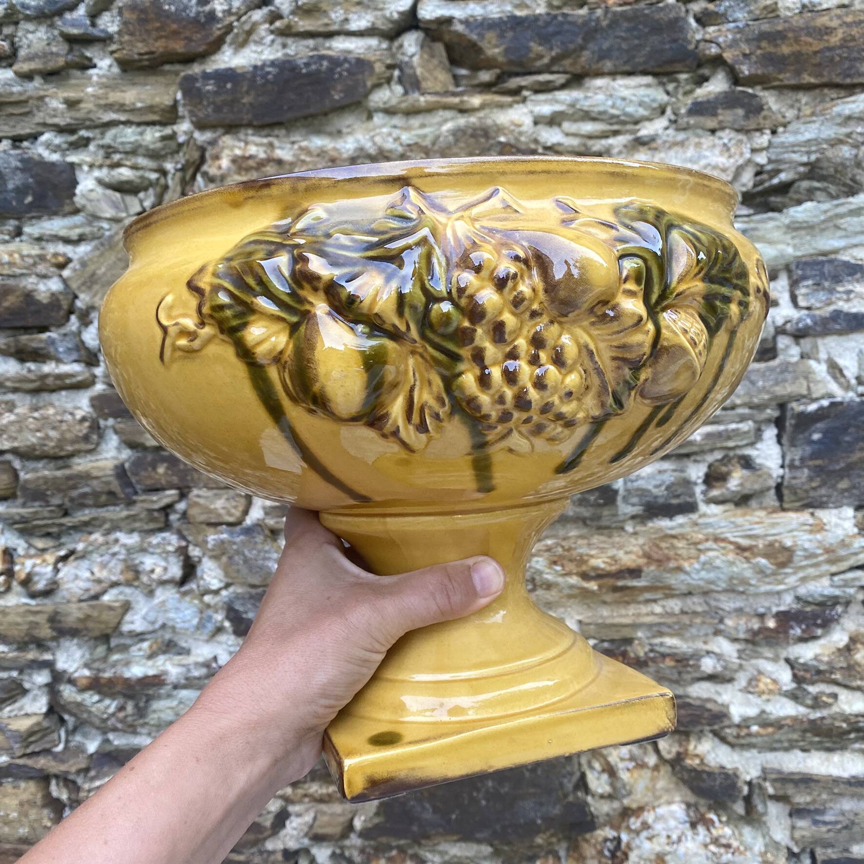 Pedestal planter in ceramic, Medicis style.