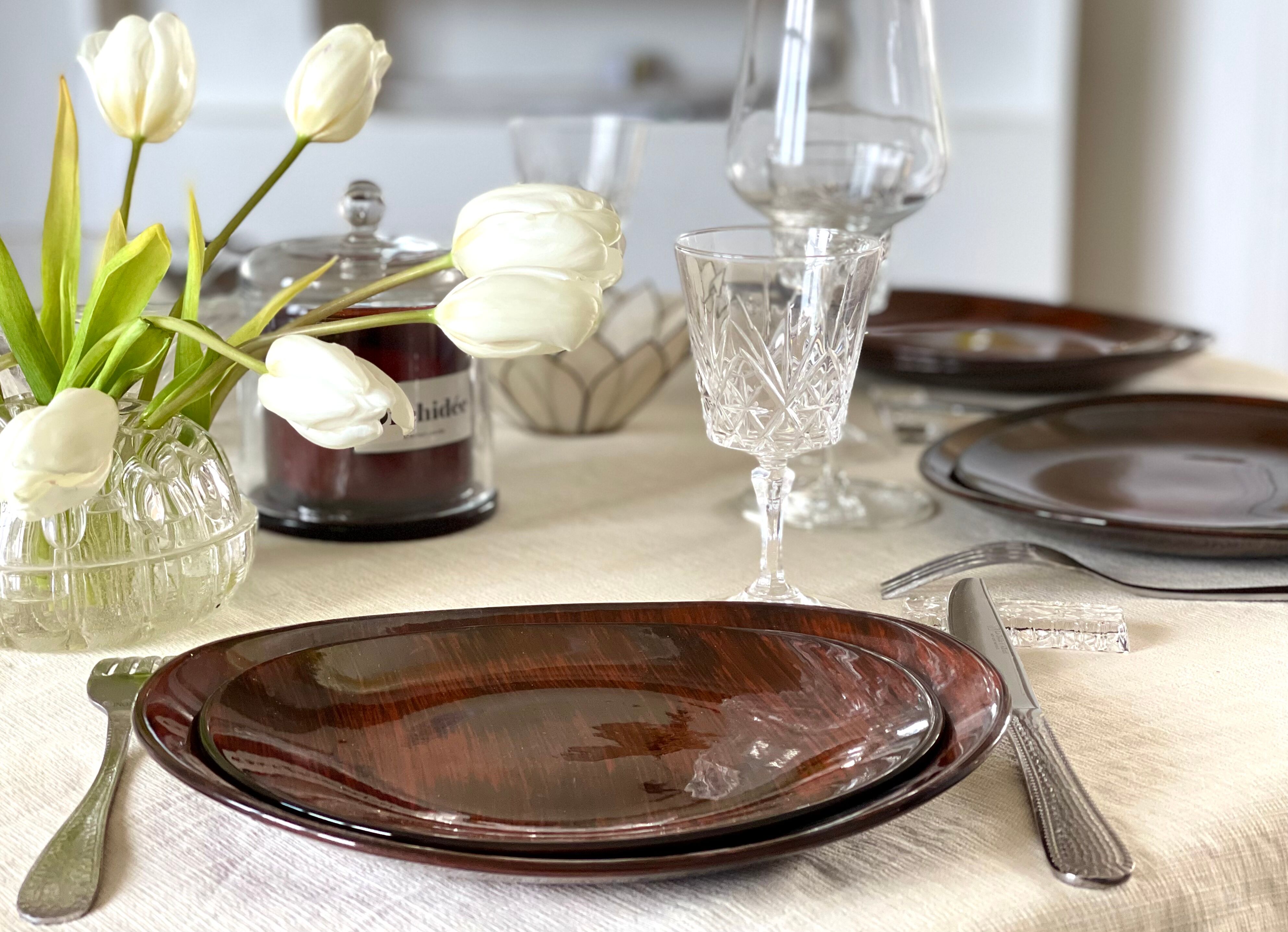 12 assiettes vintage 1970