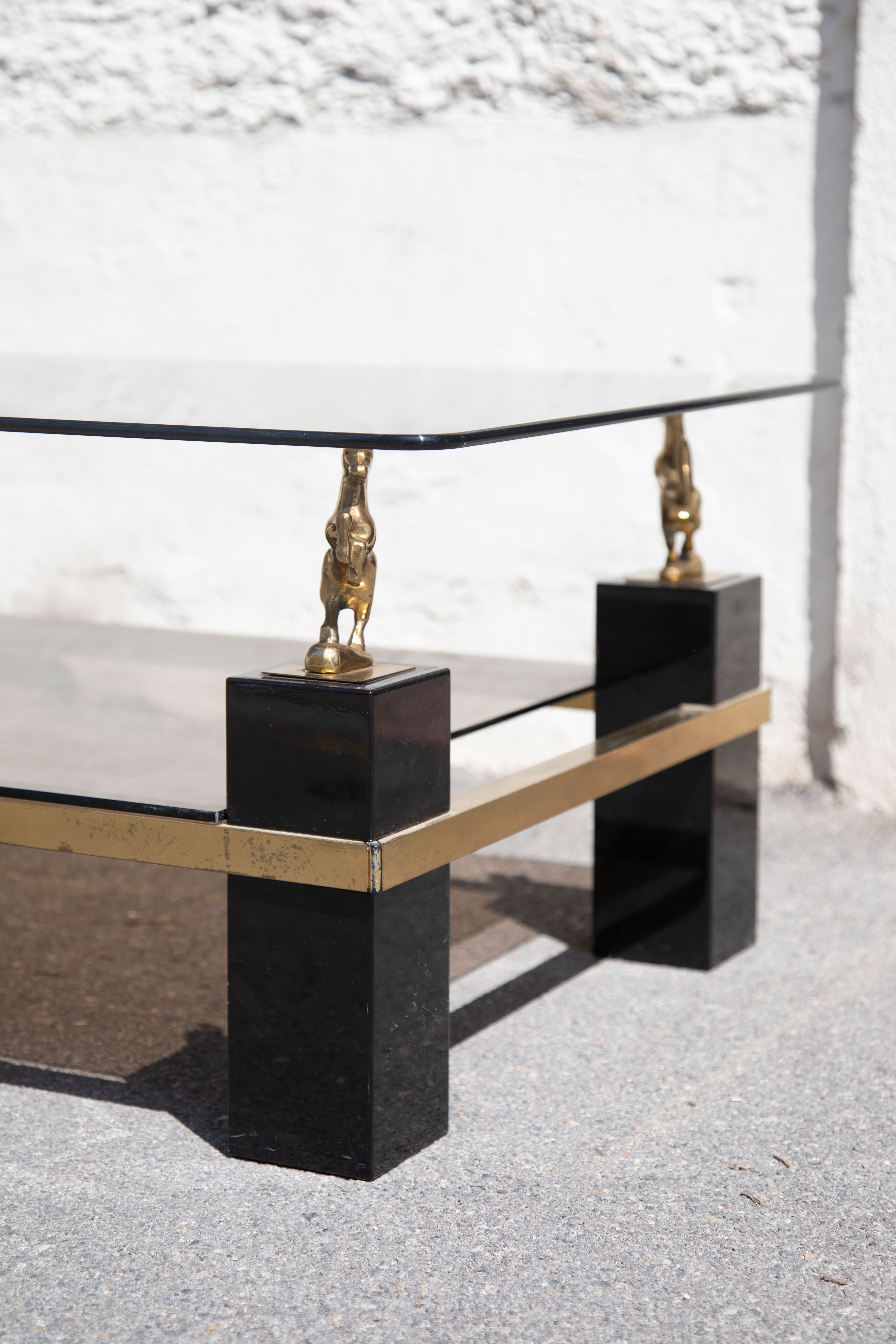 Horse coffee table 70