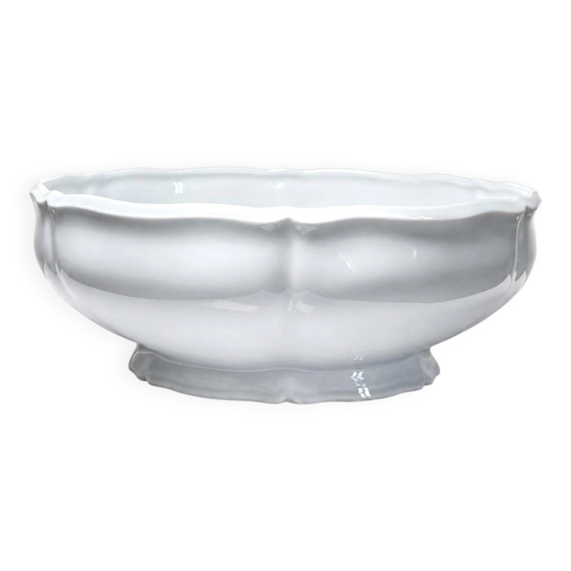 Large vintage salad bowl in white Limoges porcelain, 1960s-1980s.