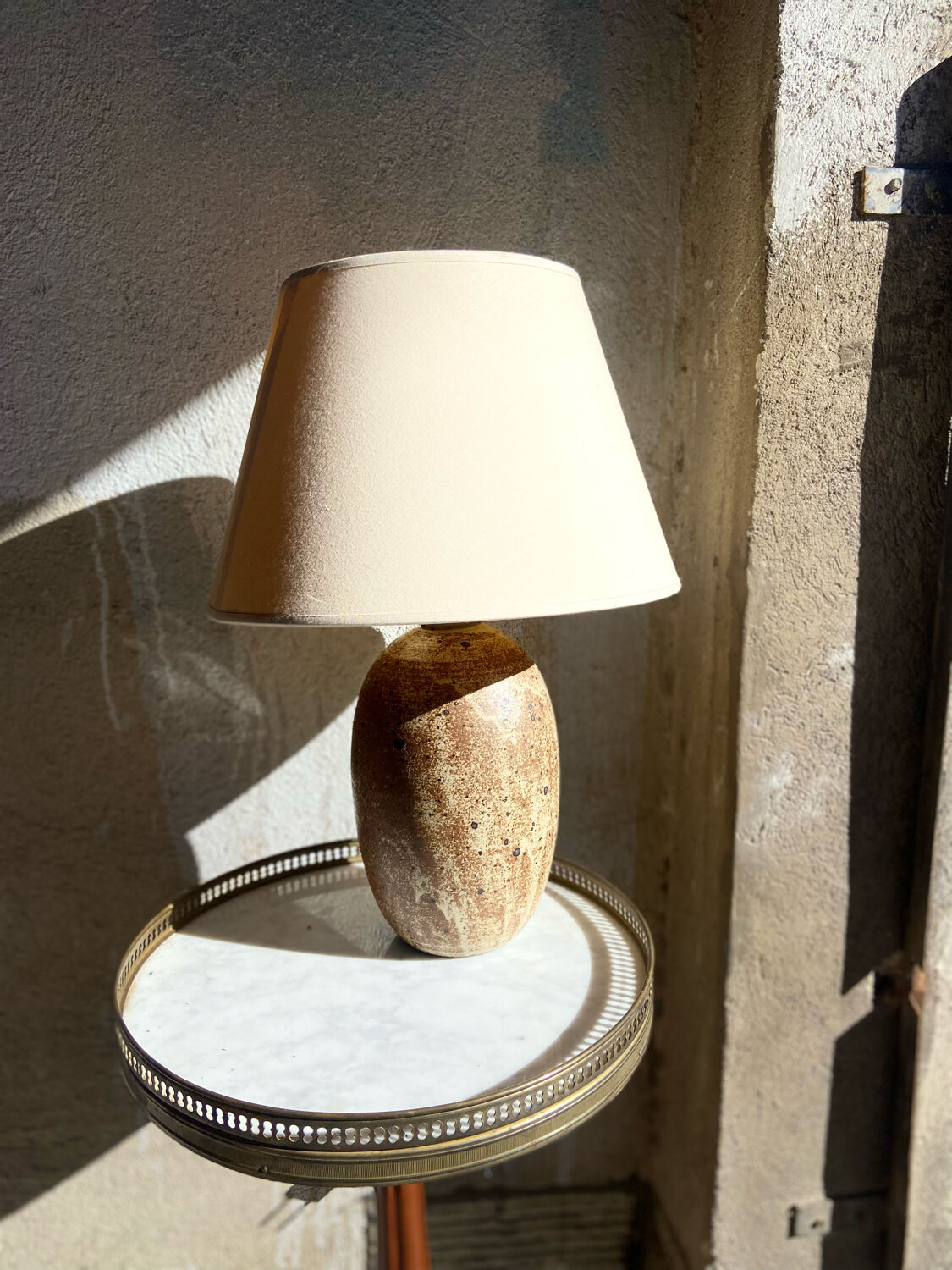 Stoneware foot lamp