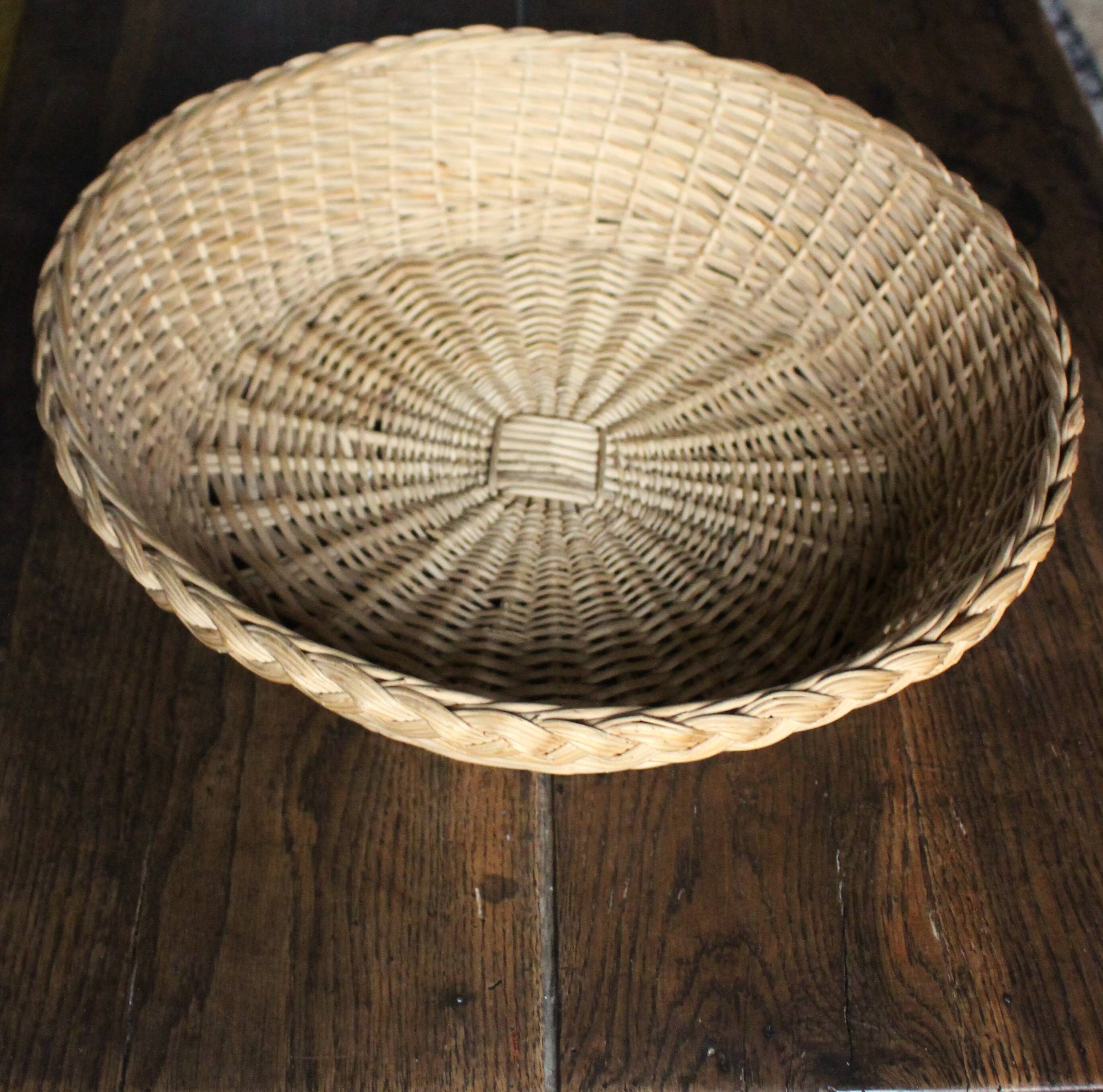 Vintage wicker round basket