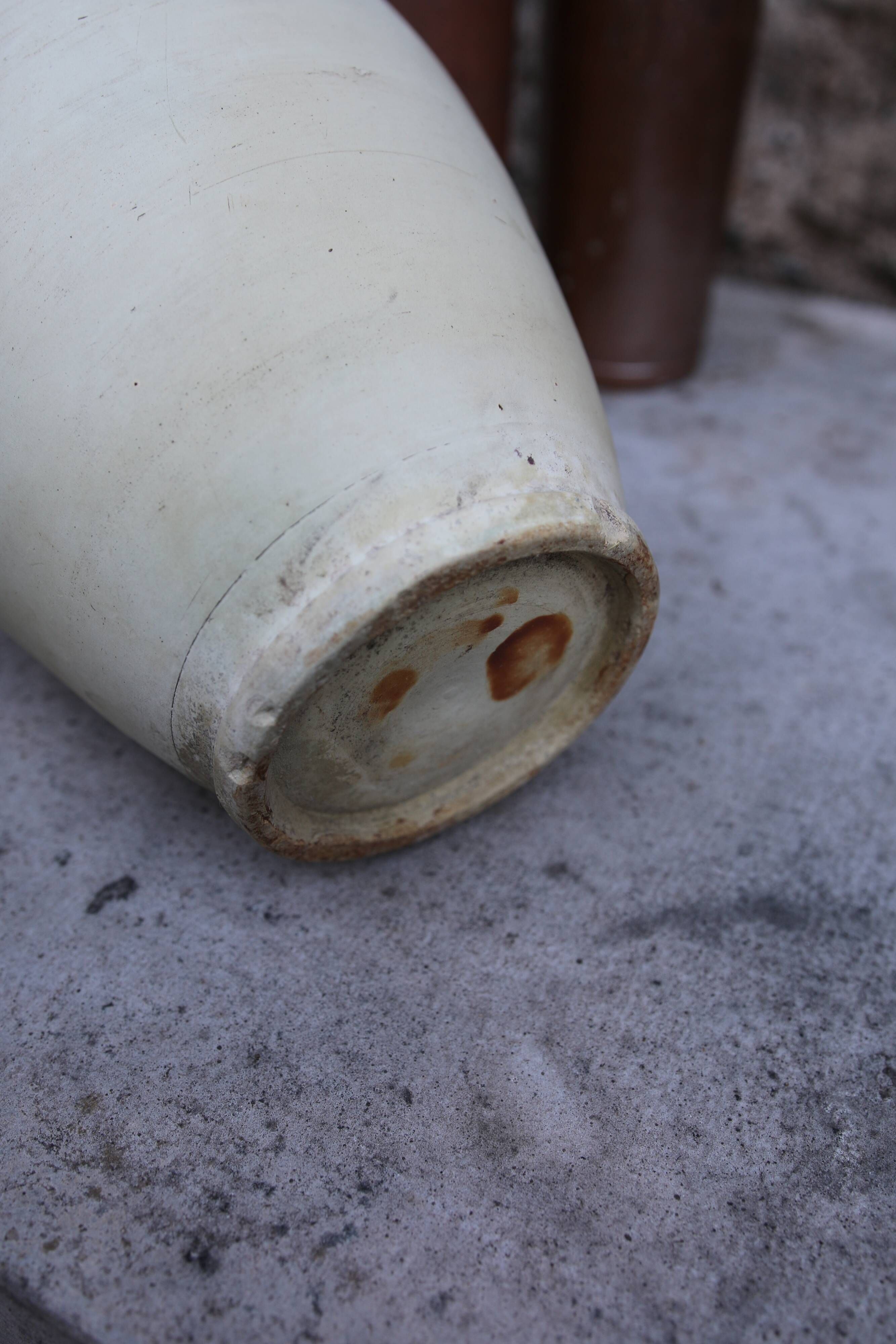 Ancient terracotta gargoulette with 2 spouts