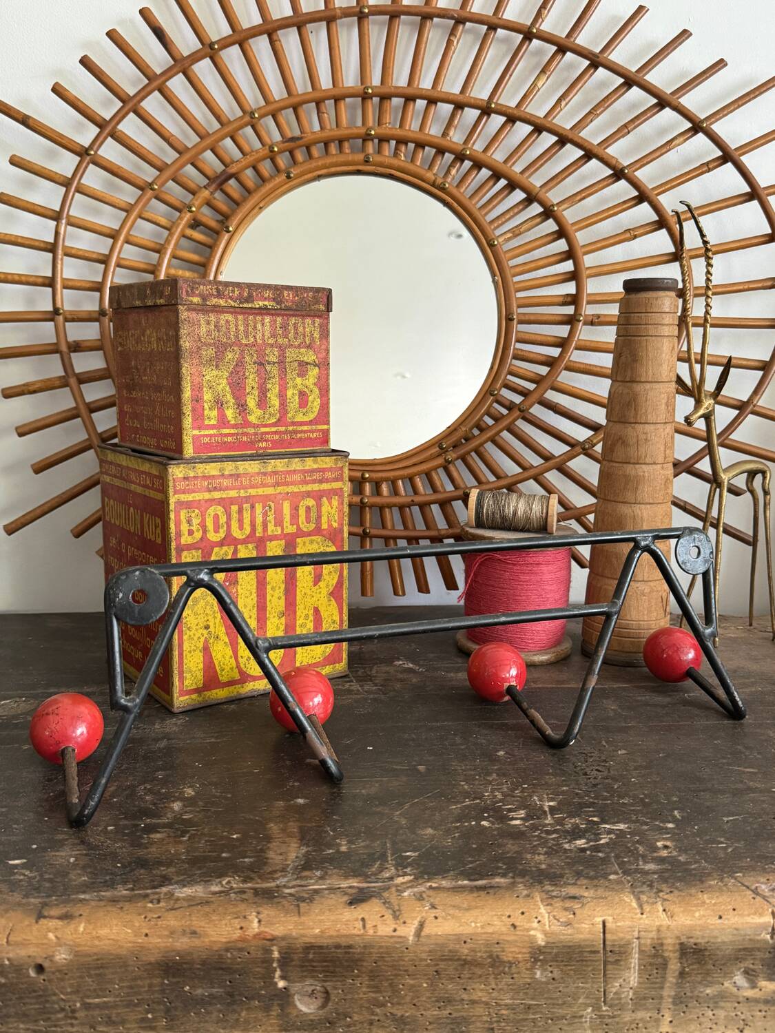 Wall coat rack with vintage red balls