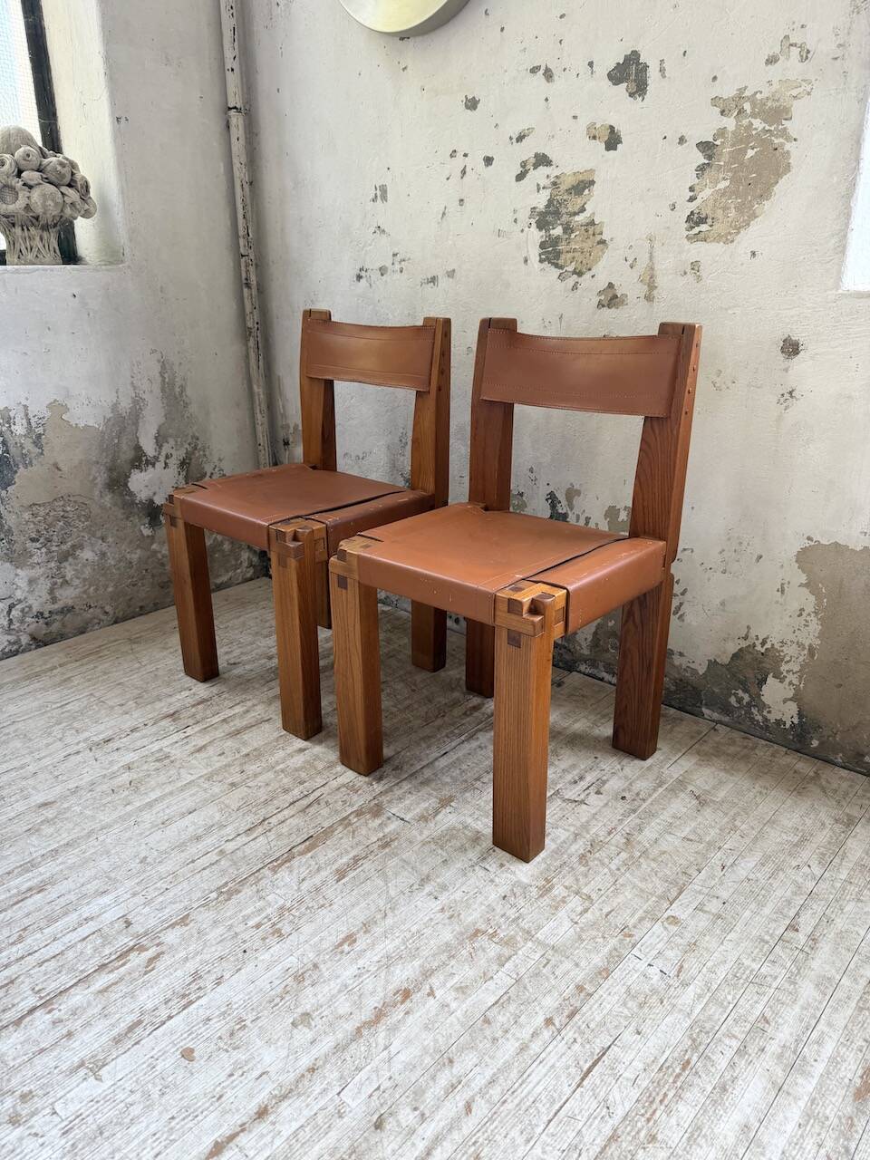 Paire de chaises Pierre Chapo S11