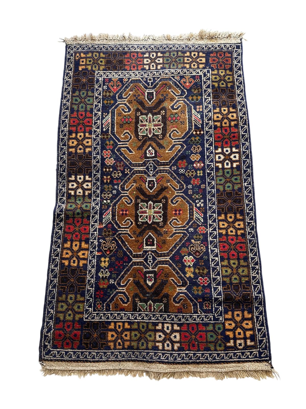 Handmade oriental rug 160cm x 90cm