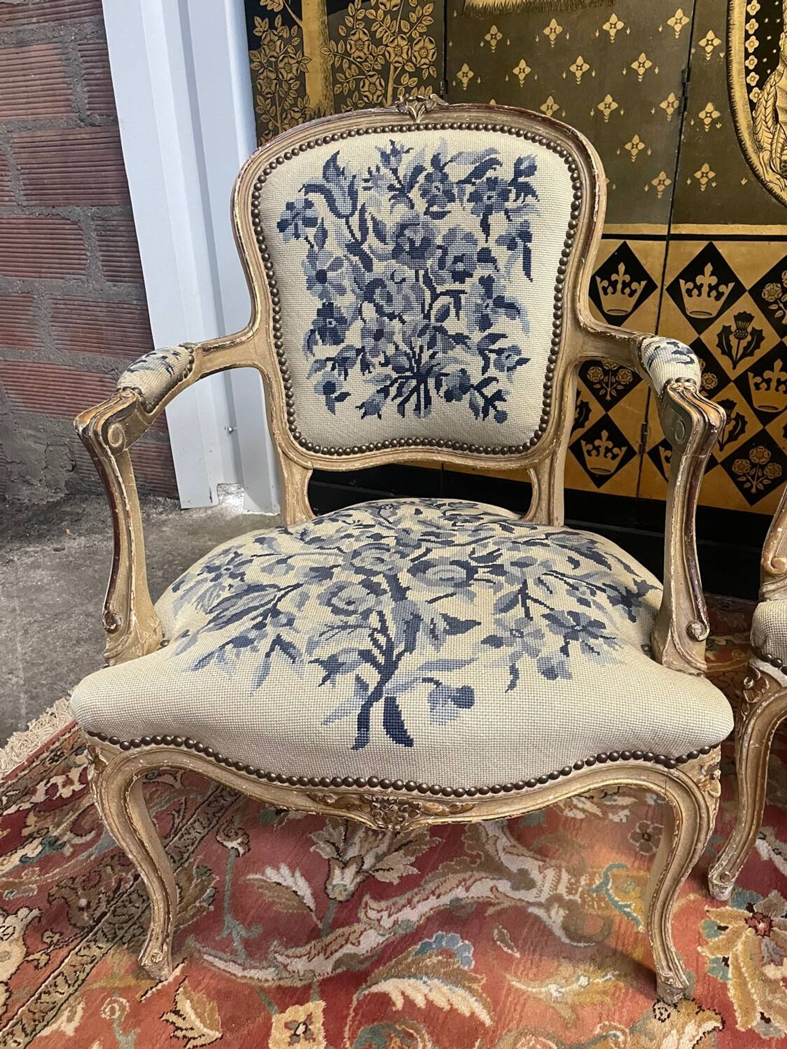 Suite of 4 Louis XV style convertible armchairs