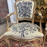 Suite of 4 Louis XV style convertible armchairs