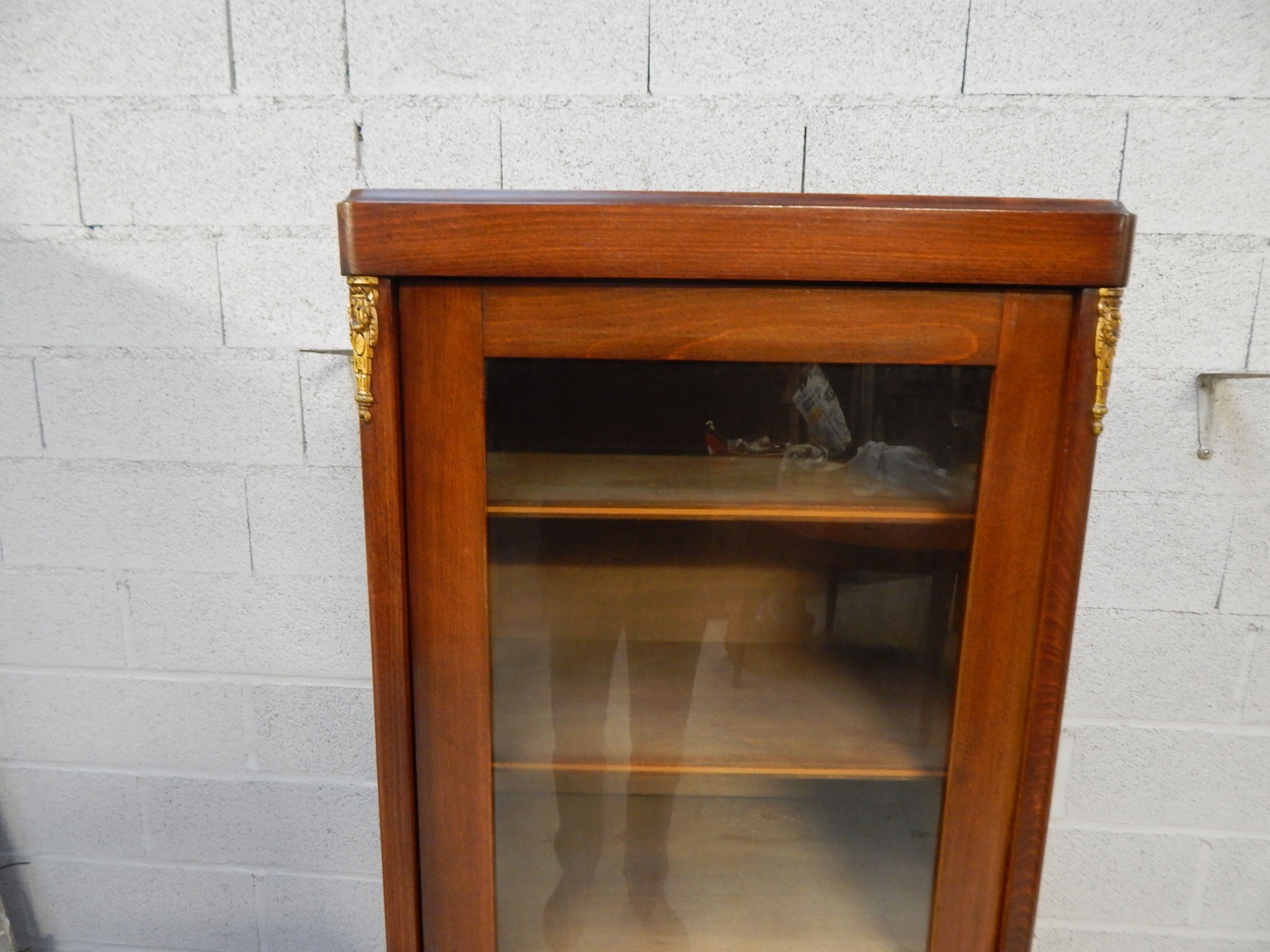 Vitrine bibliothèque ancienne