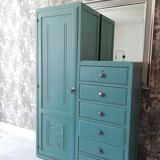 Asymmetrical cabinet