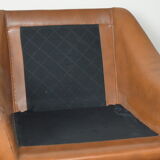 Fauteuil Scandinave en cuir patiné camel