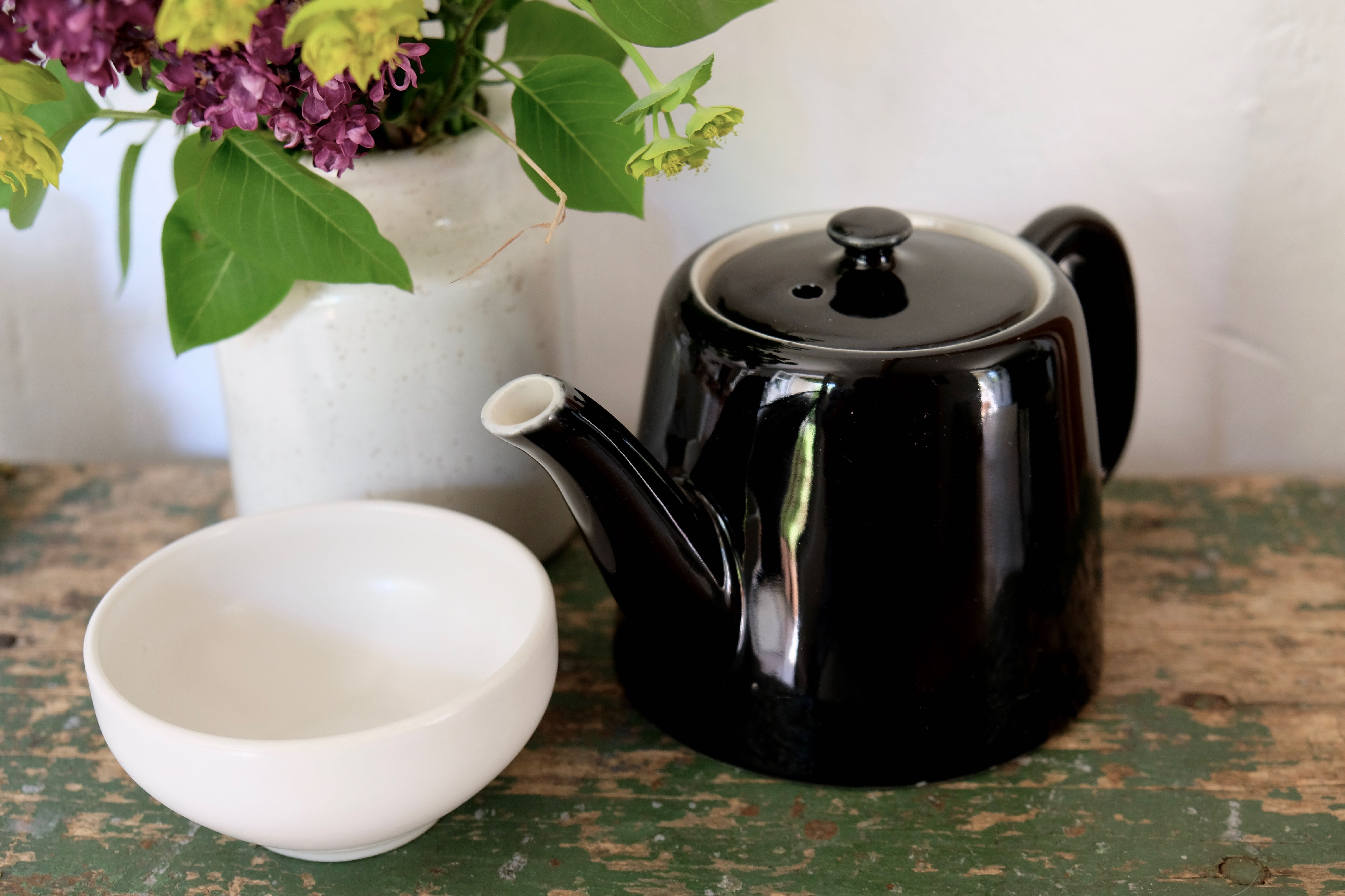 Teapot or tisanière in vintage black ceramic
