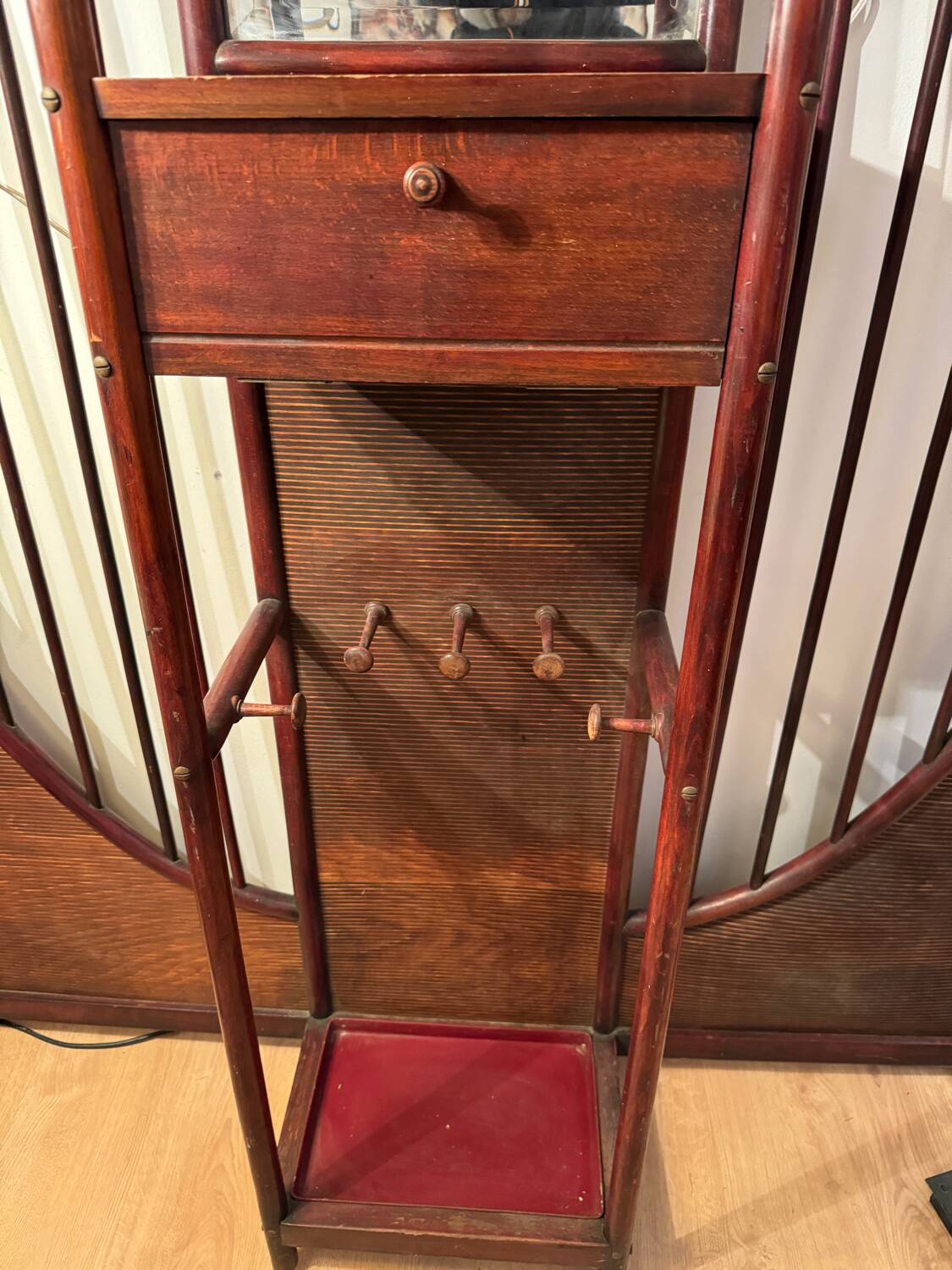 Thonet Art Wall Coat Rack