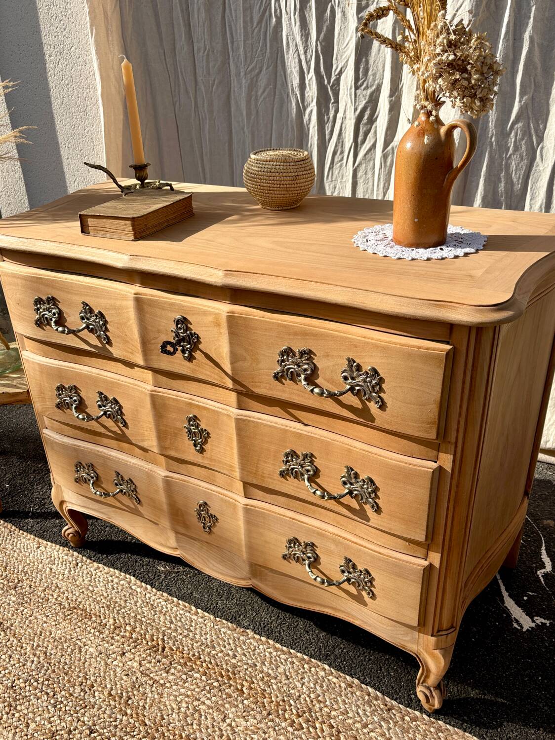 Louis XV chest of drawers in raw wood
