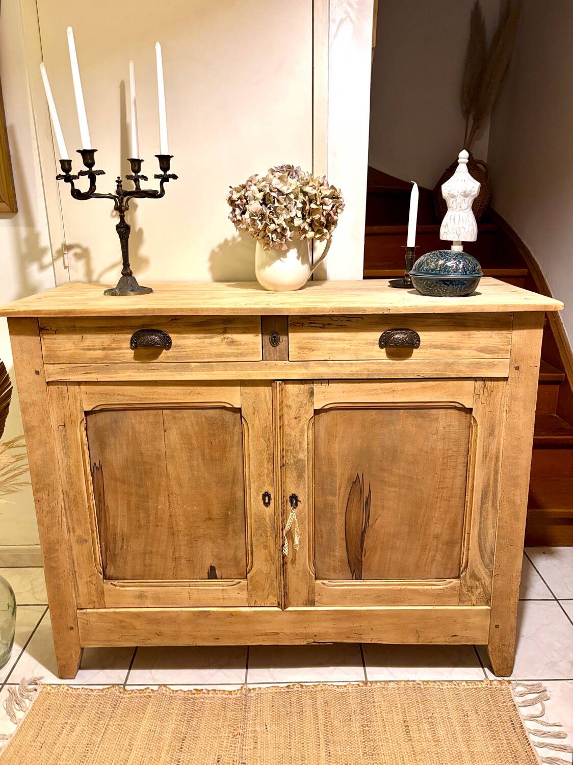 Parisian buffet in raw wood