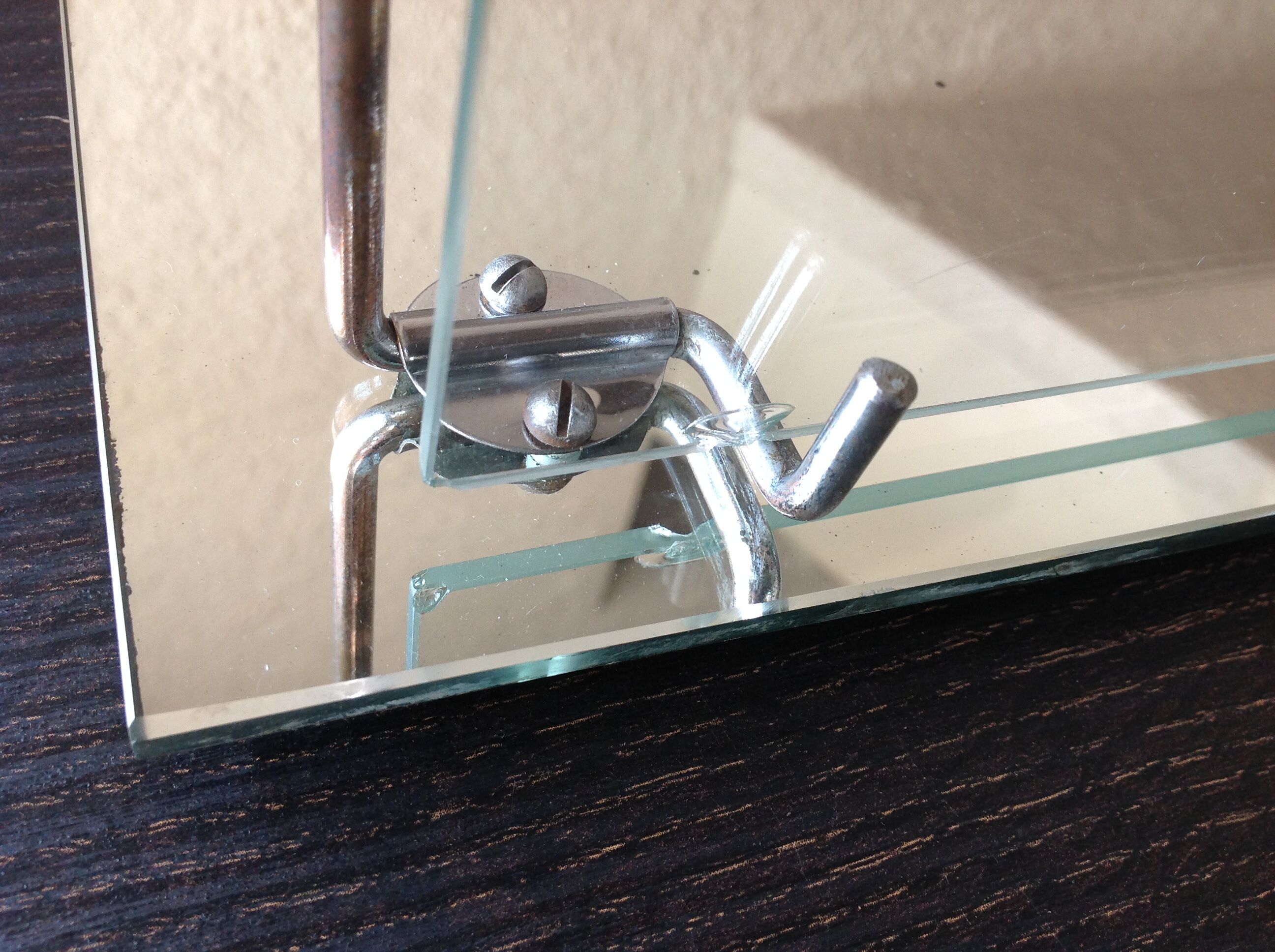 Bathroom mirror with its tablet, vintage 50/60