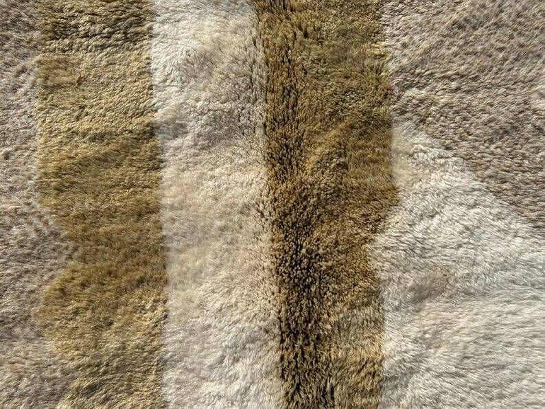 Beige and ecru Moroccan Mrirt 300x200 cm – natural abstract pattern