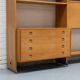 Etagère murale RY 100 par Hans Wegner pour Ry Møbler 1960