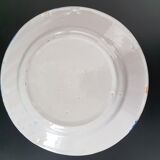 Assiette en faïence de Charolles