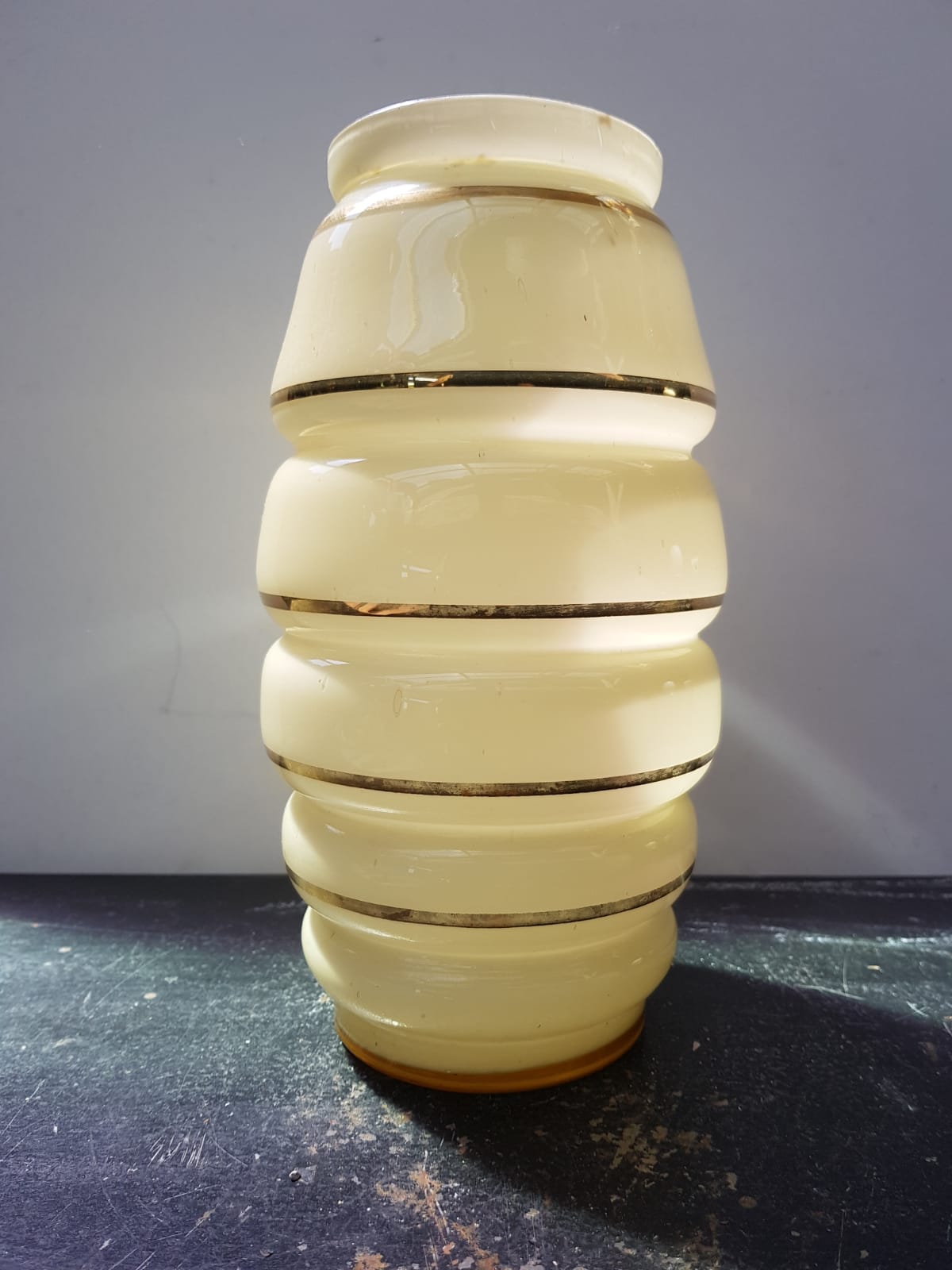 Vase style art deco opaline yellow + gilding vintage