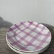 4 dinner plates, pink tablecloth, Moulin des Loups