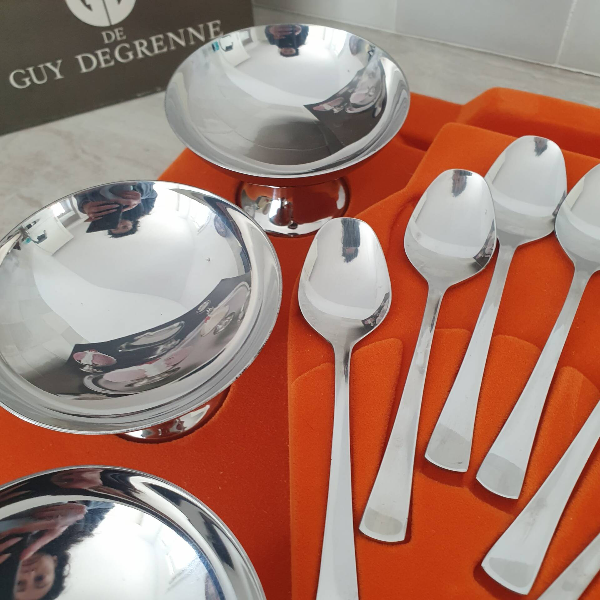 Guy Degrenne / Service en inox massif complet / Coffret coupes cuillèr