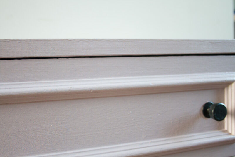 Commode rose type art déco