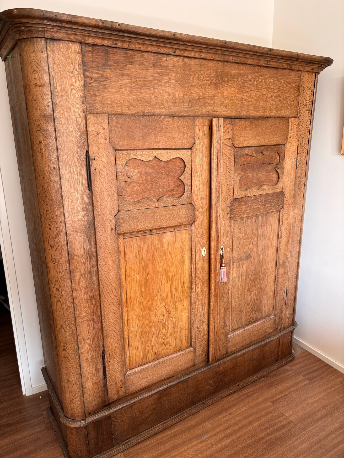 Oak wood closet