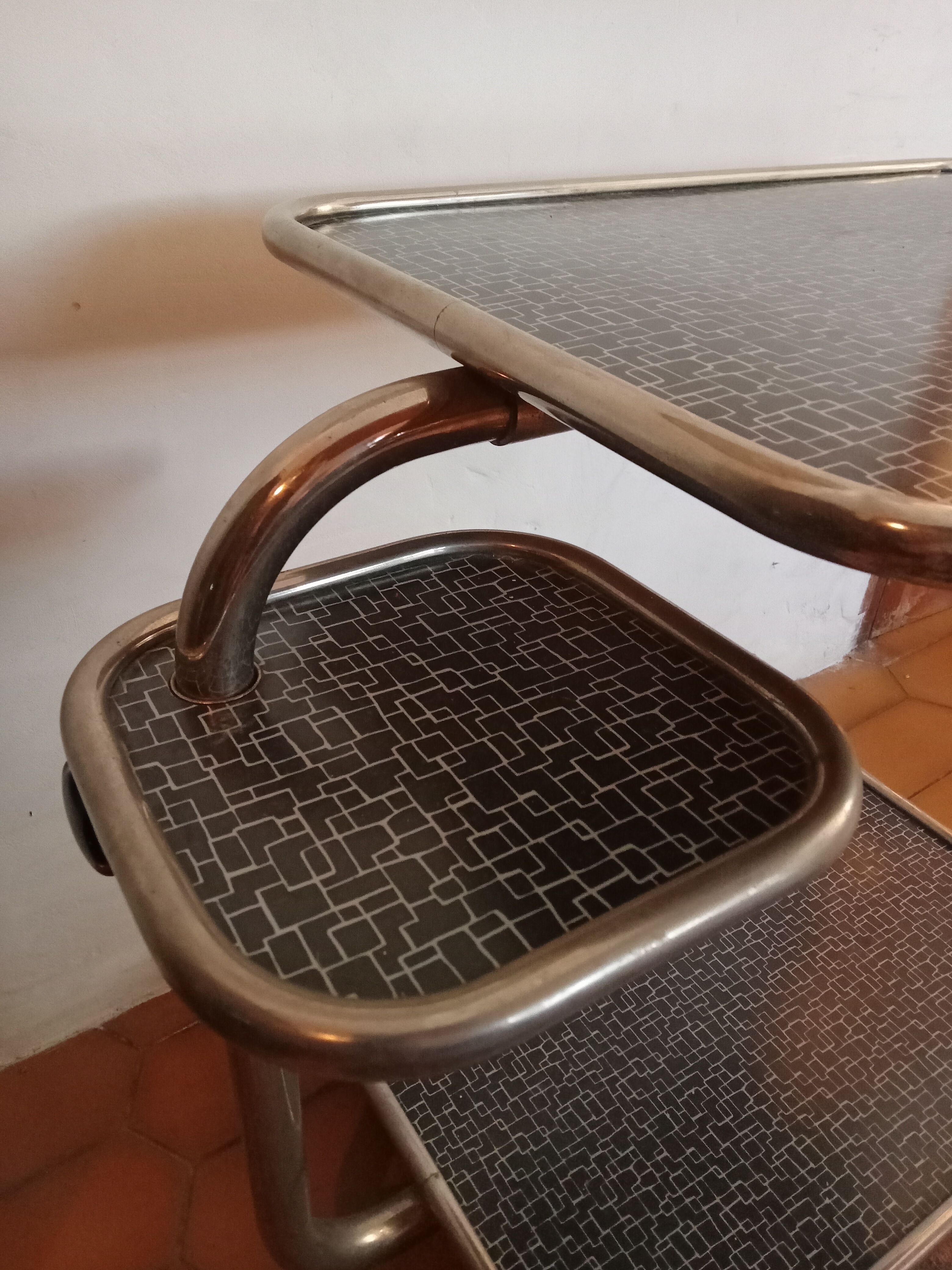 Vintage chrome service