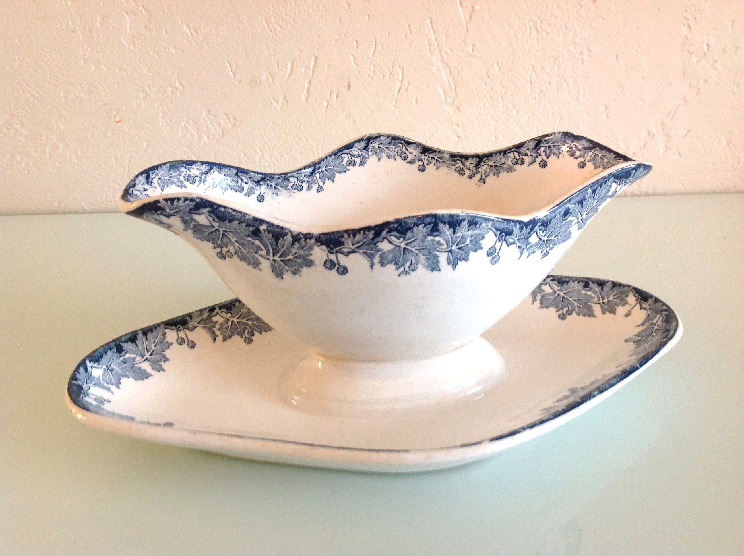 Saucière decor platane des faienceries  de St Amand et Hamage / vintage années 40-50