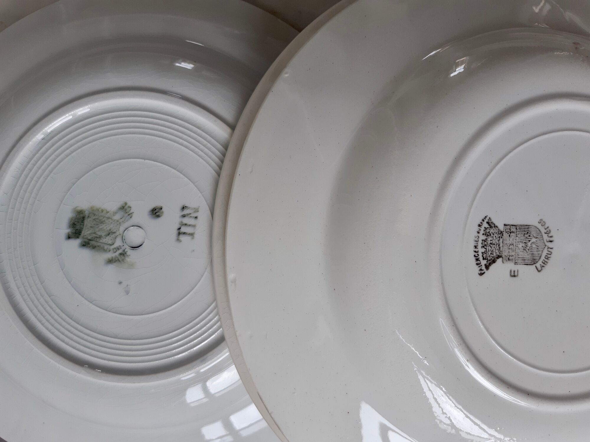 Set of 6 mismatched hollow plates Digoin Sarreguemines and Saint-Amand