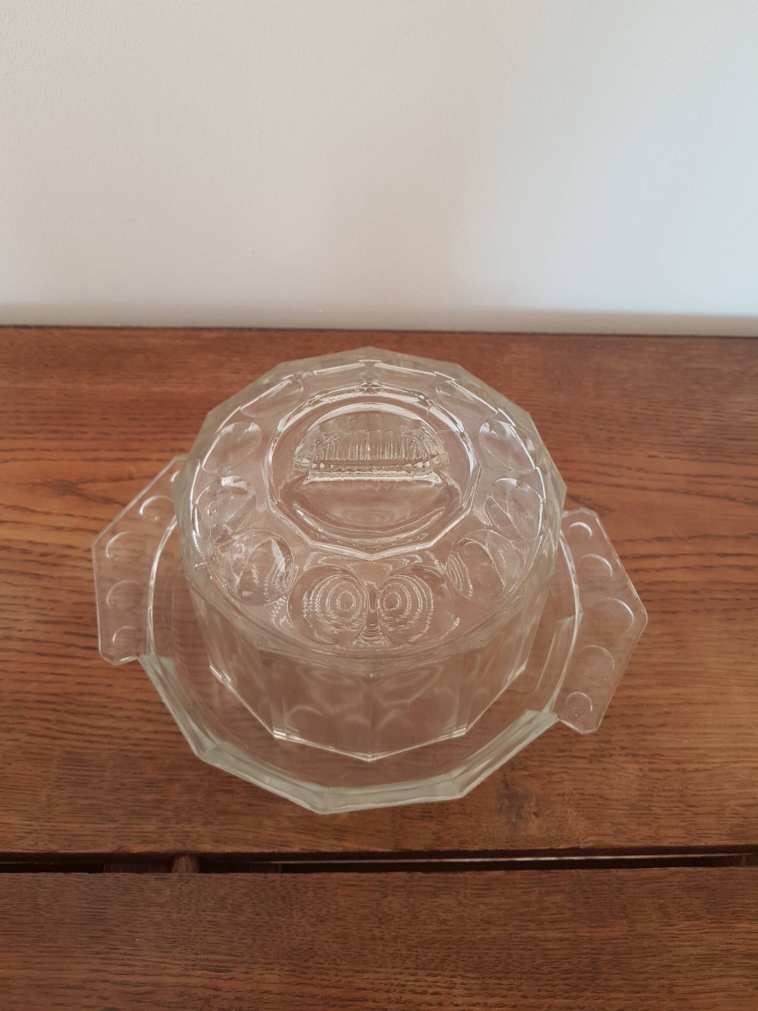 Glass bell and dish