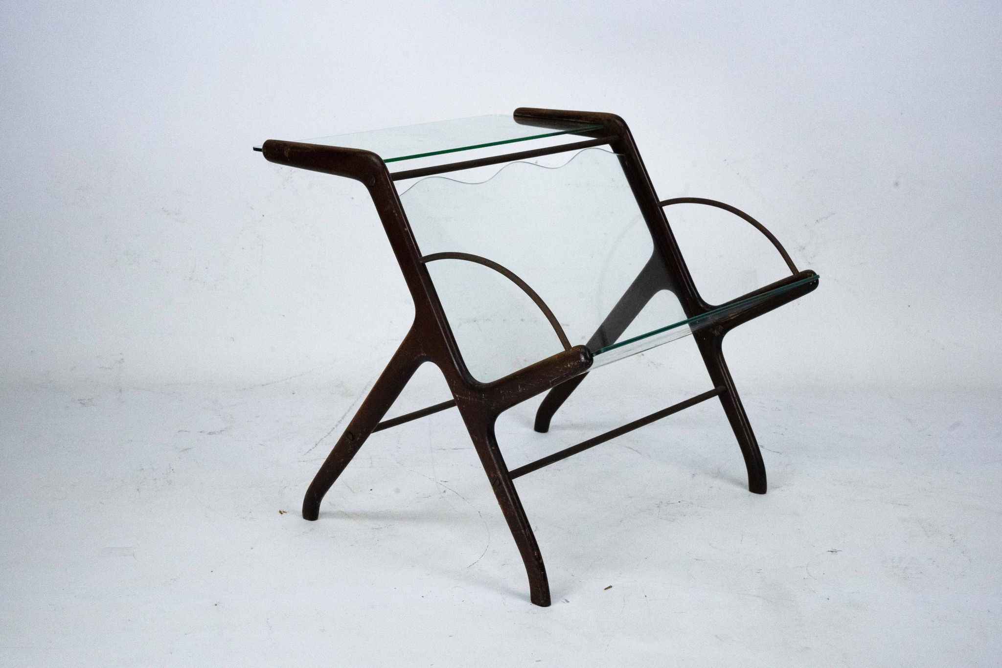 Ico Parisi Magazine Rack in Wood, Brass and Glass. Italy, 1950s