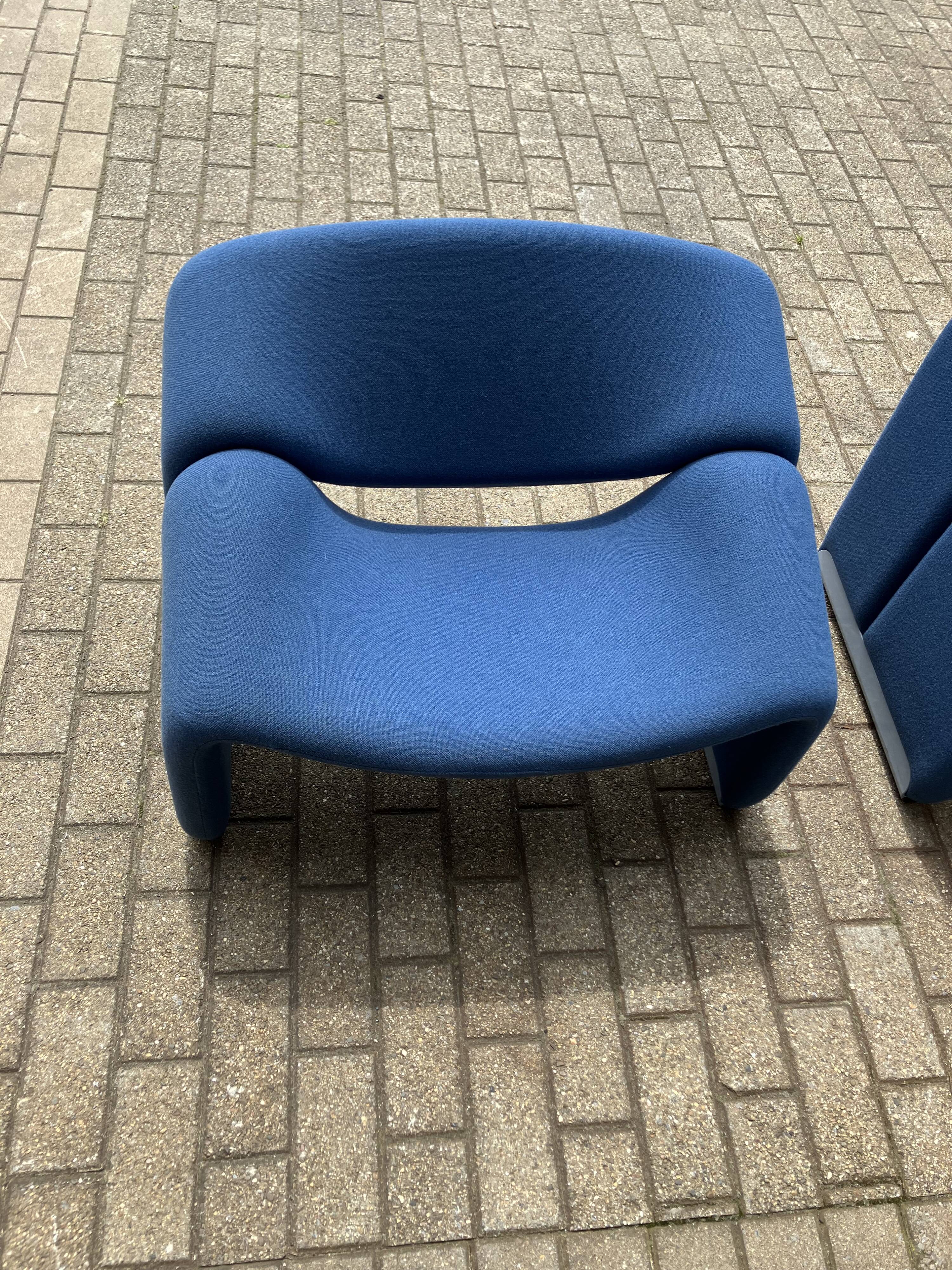 2x Artifort Groovy F598 (M-chair) blue, perfect state! Pierre Paulin
