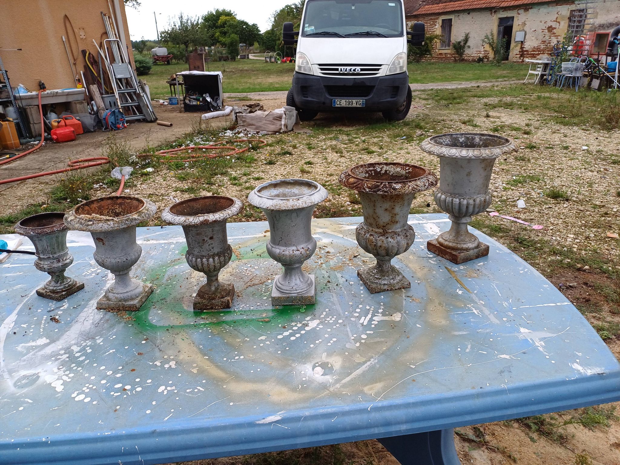 Lot of 6 Medici Cast Iron Vases from Charleville - Mézières 1900