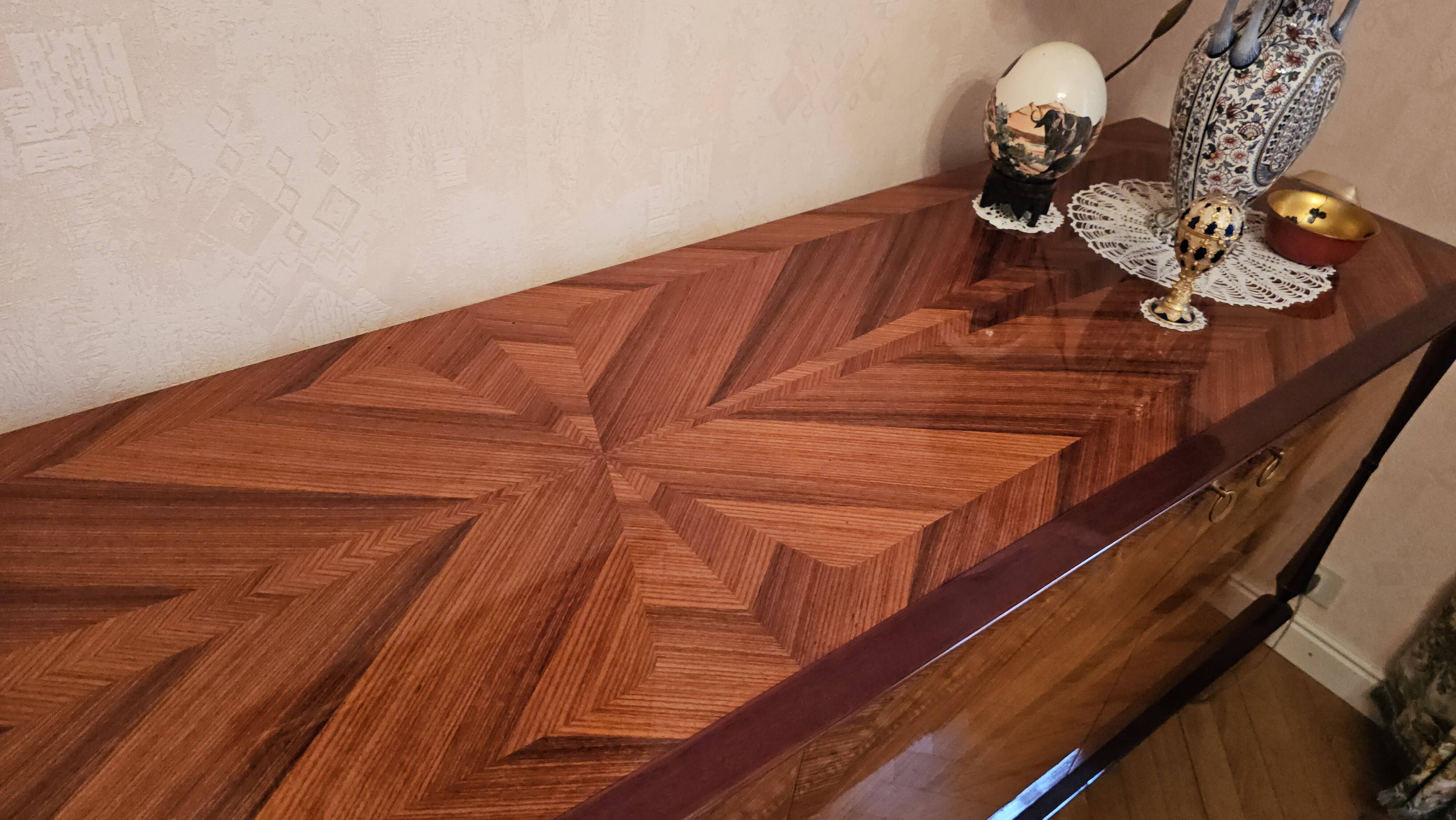 Buffet in rosewood and sycamore