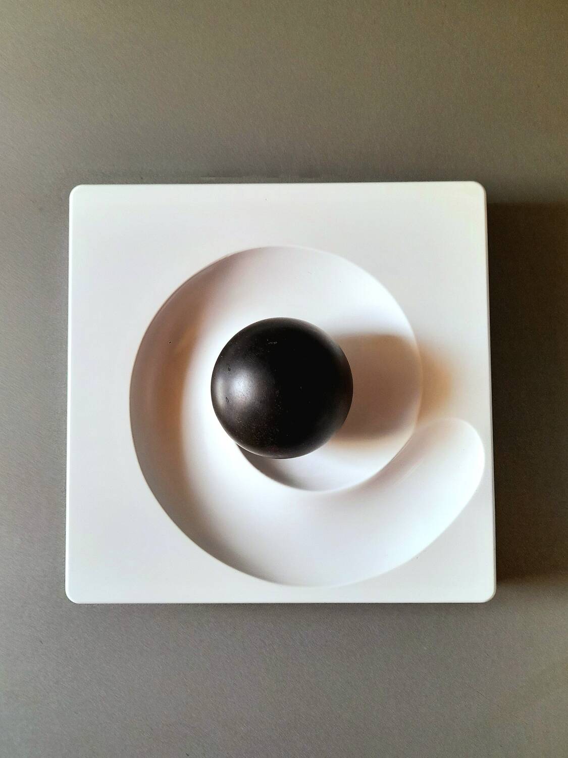 Cendrier SPIROS ,Eleonore Peduzzi Riva pour Artemide 1970