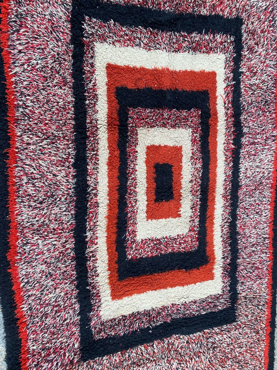 Handmade French Cogolin art deco rug 120x220 cm