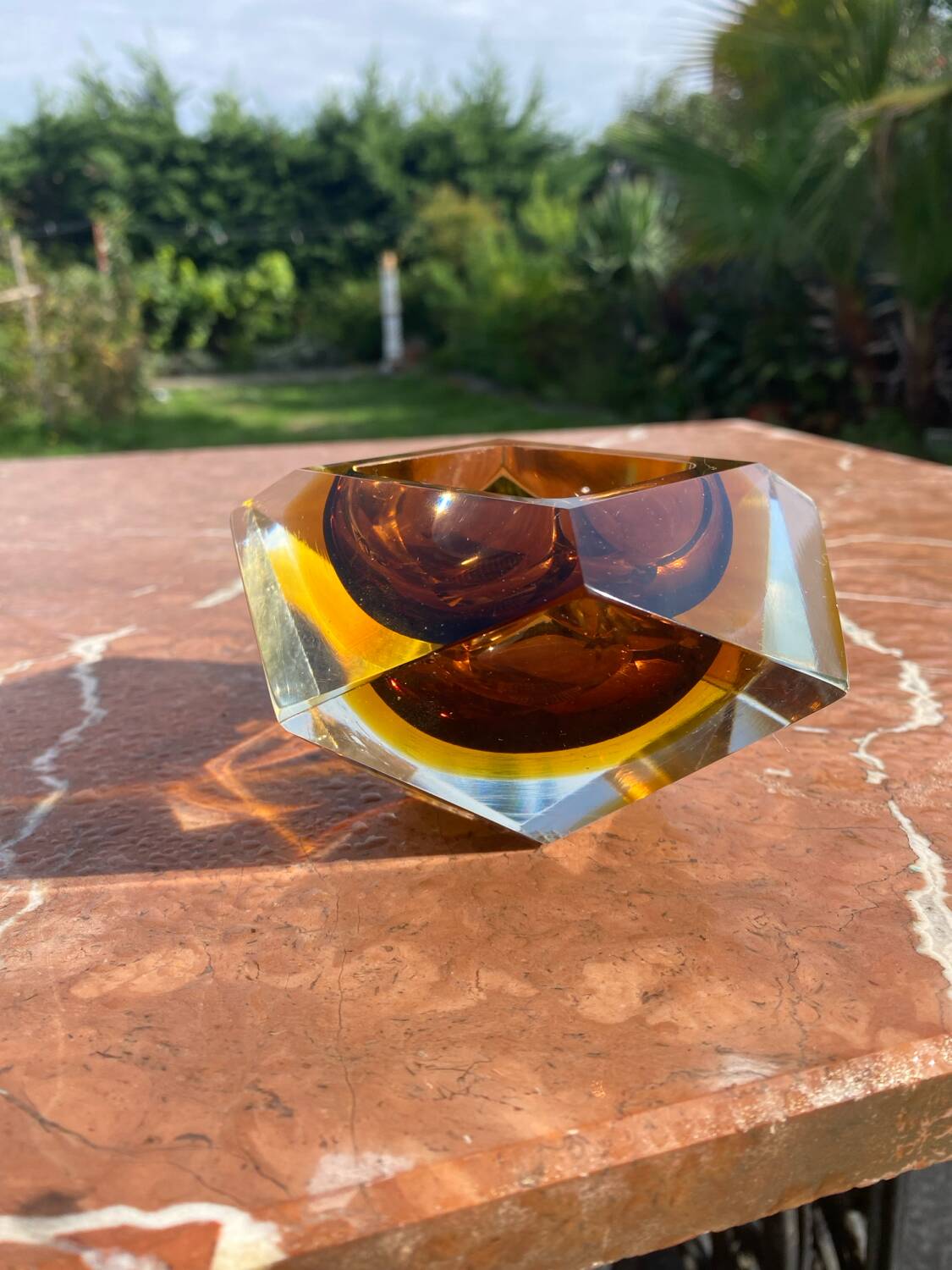 Cendrier vintage en verre de Murano sommerso, attribué à Flavio Poli,