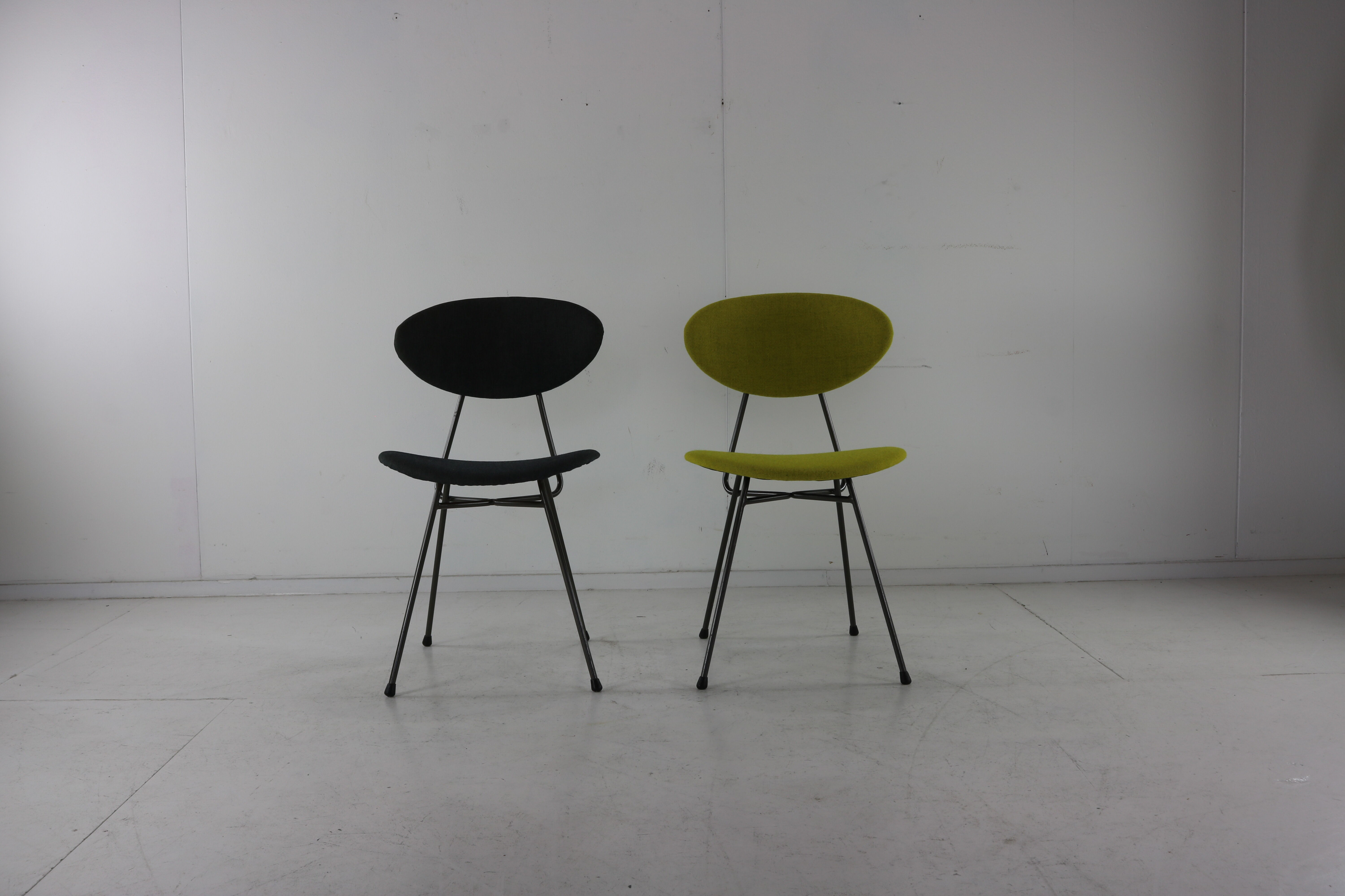 Set of two dining chairs designed in 1955 by Rob Parry and Emile Truijen