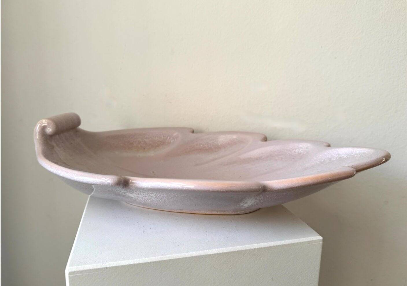 Large leaf-shaped stoneware bowl by Gunnar Nylund for Rörstrand, Sweden 1960s