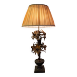 Metal flower lamp with wooden base