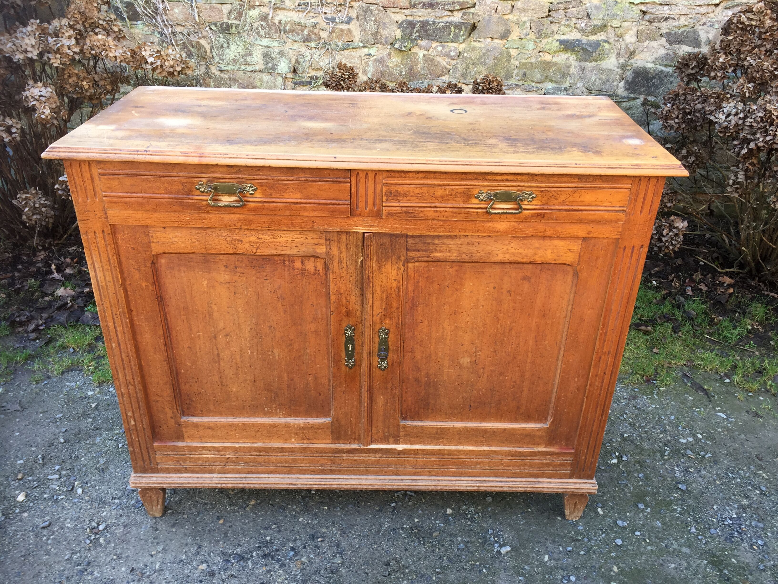 Vintage Parisian buffet with 2 bodies in white poplar wood