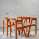 Ensemble de 4 chaises et table avec plateau en formica