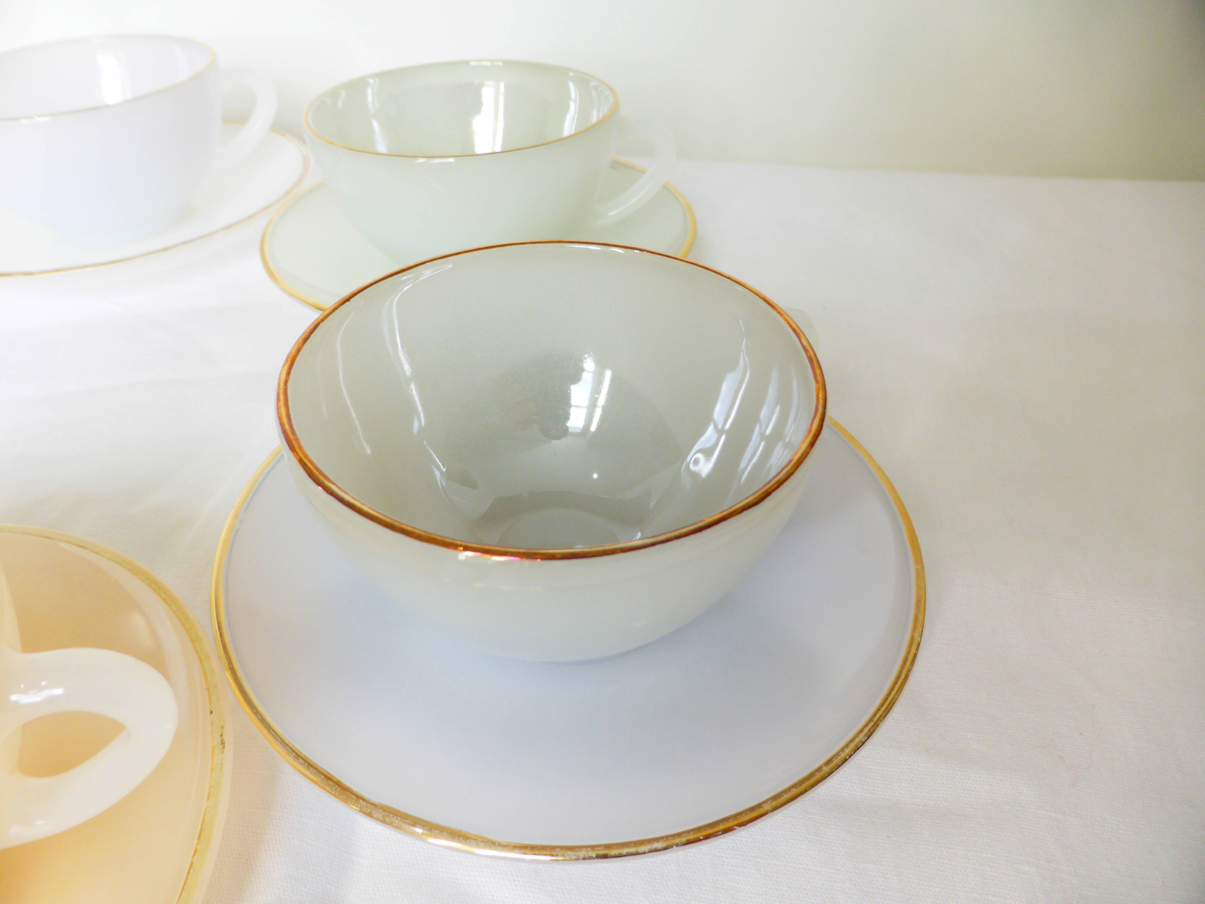 6 cups and saucers harlequin 220651