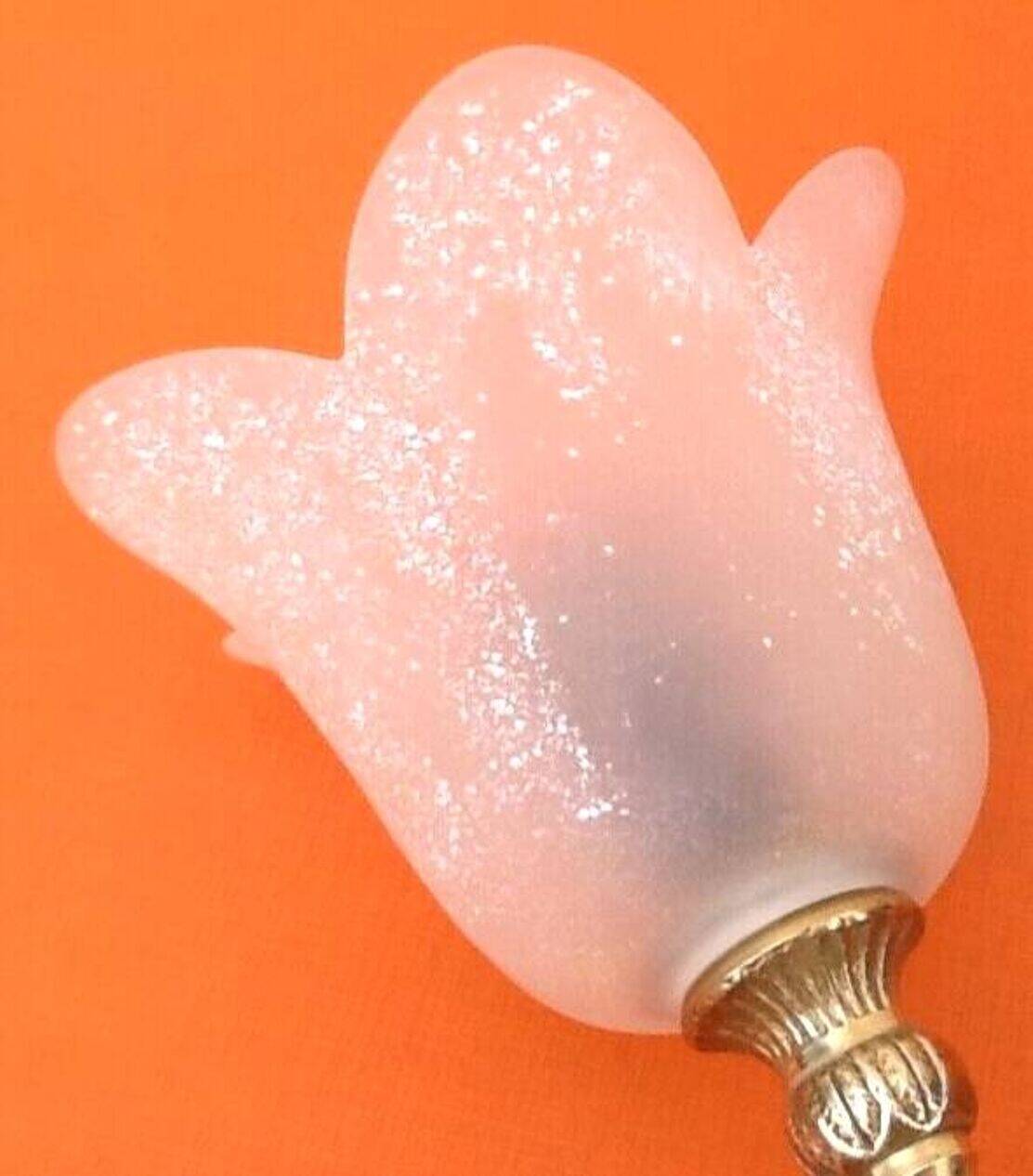 Tulip lamp made of onyx and brass.