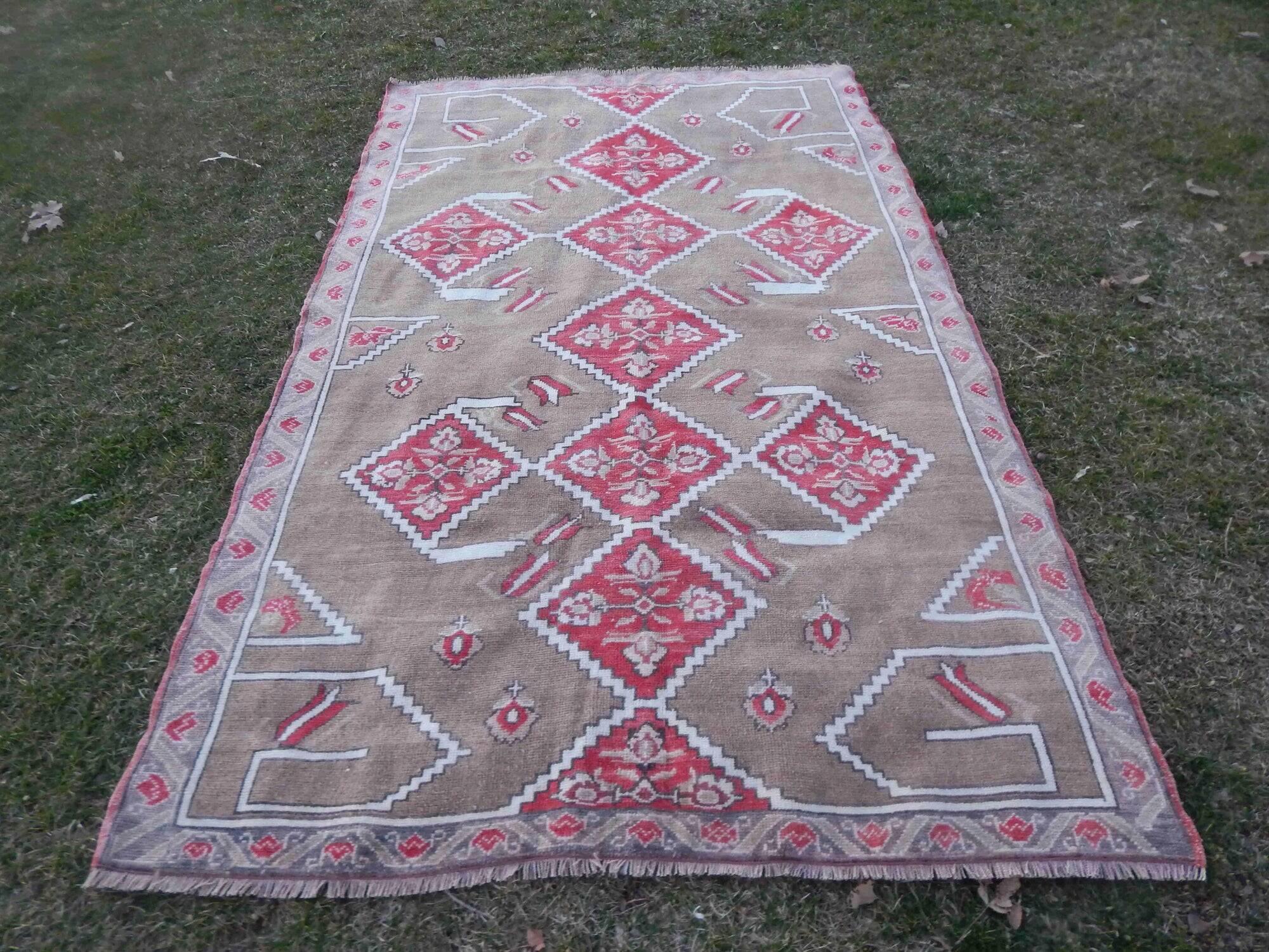 Vintage Turkish Oushak rug 154x243 cm