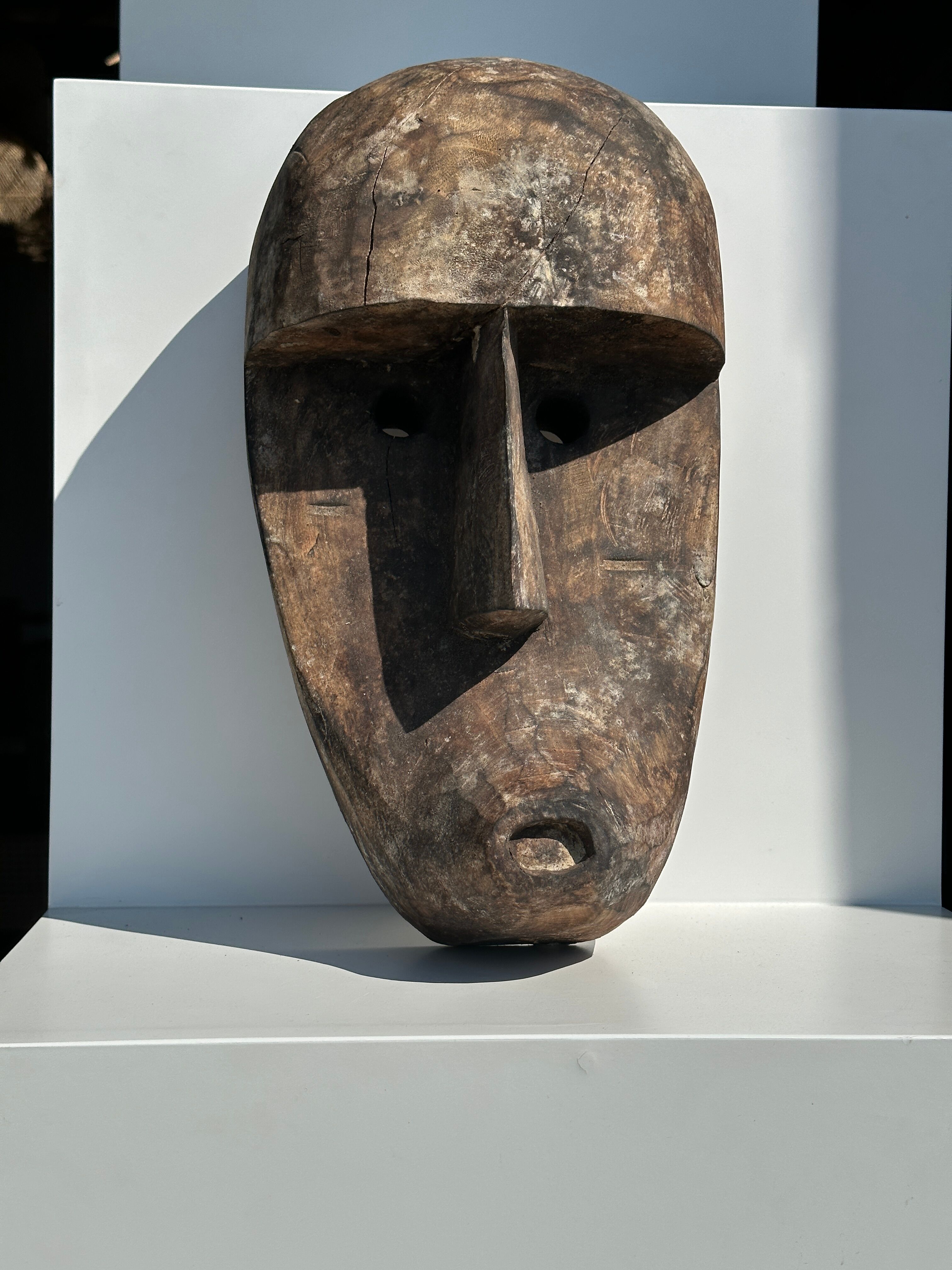 Large Timor mask in patinated wood H:50cm (1)
